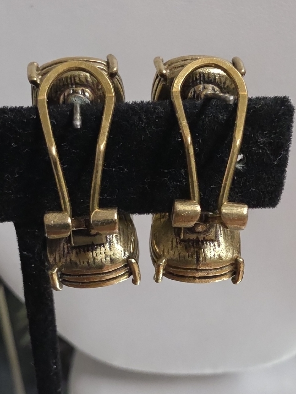 Heidi Daus  Triple-Stone J-hoop Omega Back pierced Earrings Champagne Amber Tone - Picture 3 of 4